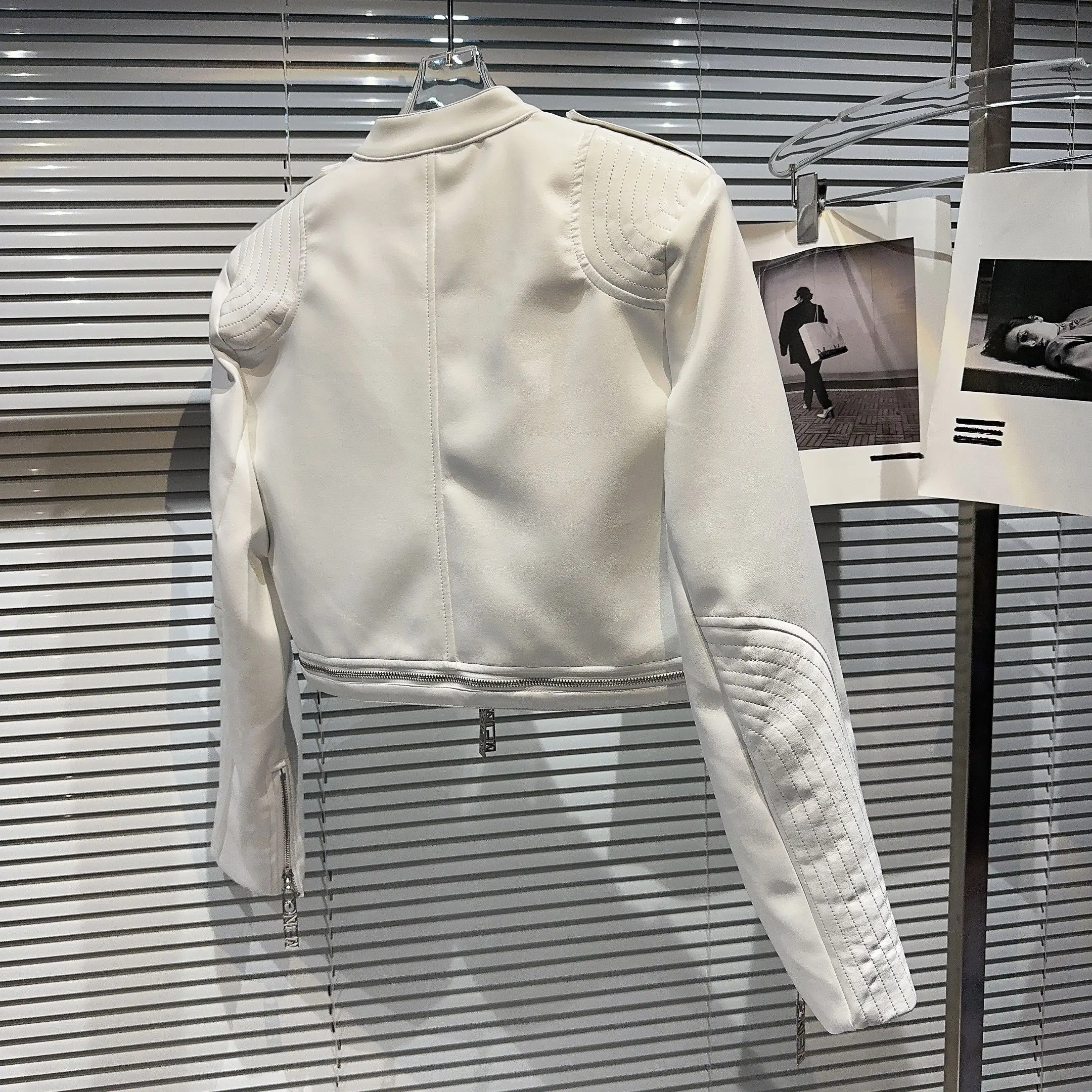 ort PU-Leder-Jacet mit horizontalem Reißverschluss und Oulterpolstern Street Sle Damen Faion Spring 2026 Trendy Bike Jaet