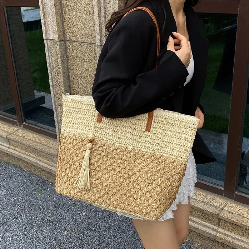 

Ladies Beach Straw Bag Natural Material Woven Tote With Lining Spacious Design For Seaside Pool Summer Vacation Carry