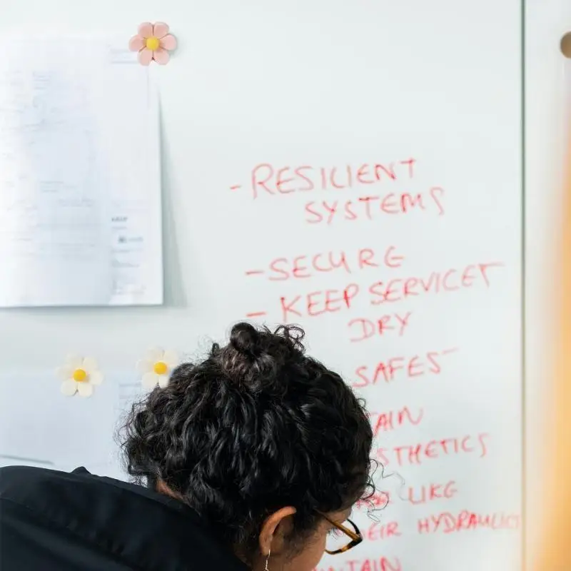 62ka 20/30pcs การตกแต่งดอกไม้ดันพินสำหรับสำนักงานประกาศโรงเรียนพินพินพินพิน