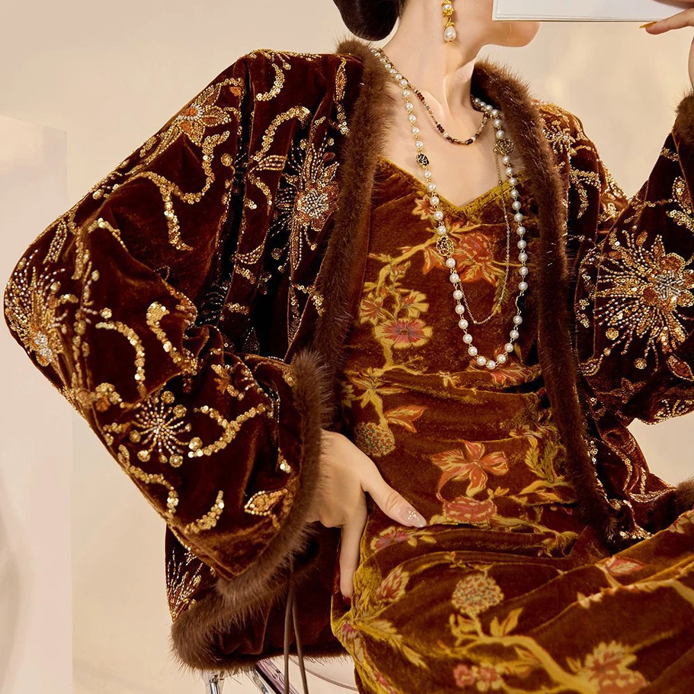 

Autumn Winter Luxury Female Kimono Cardigan Chinese Style Hanfu Elegant Mink Fur Beads Sequin Embroidery New Year's Clothing