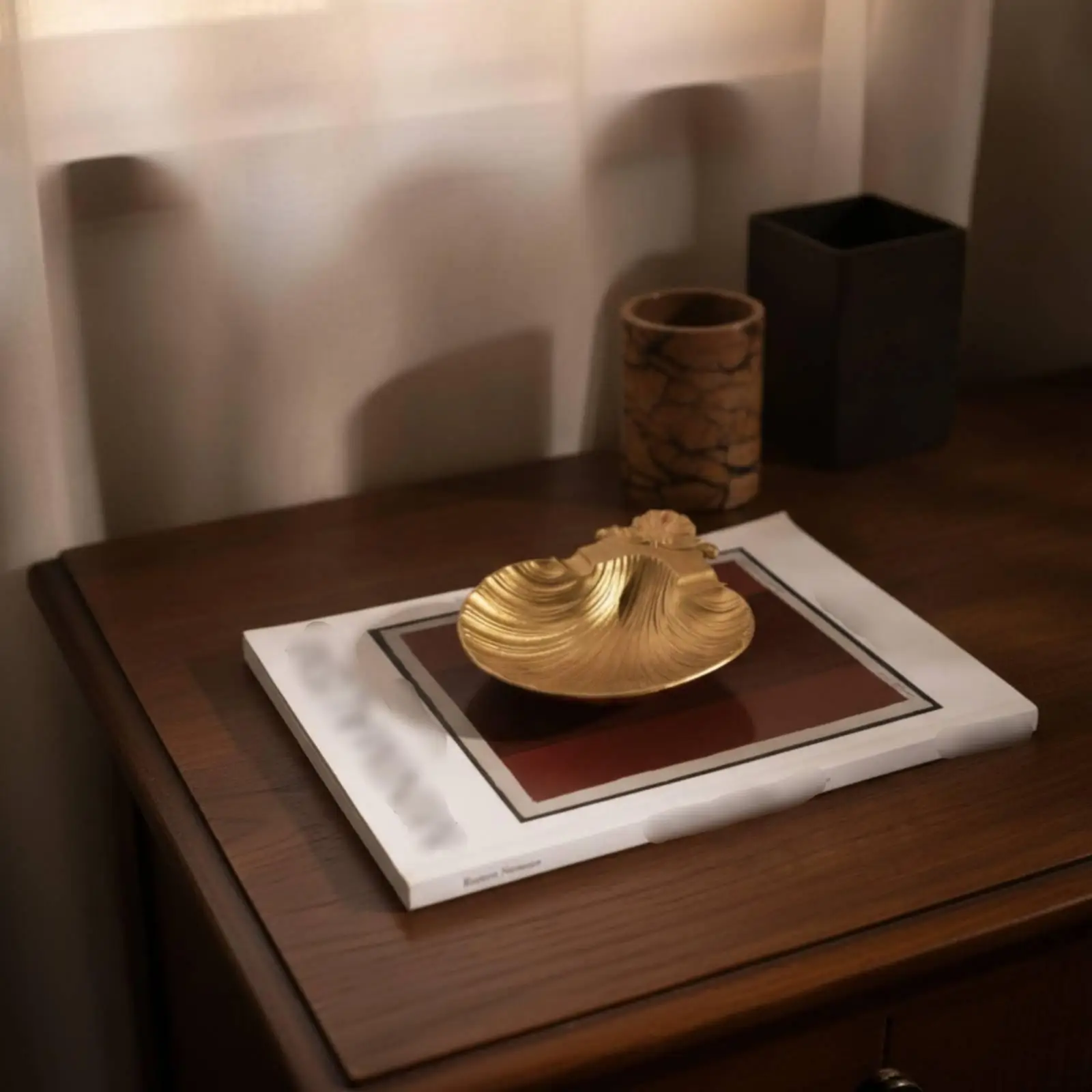 Decorative Jewelry Tray with Shell Texture Storage Container Alloy Trinket Tray for Living Room