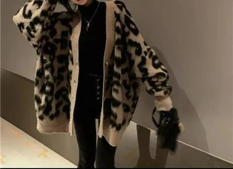 女性のロングヒョウ柄ニットセーター新しい秋冬ルーズファッションセーター V ネック長袖カーディガンコート