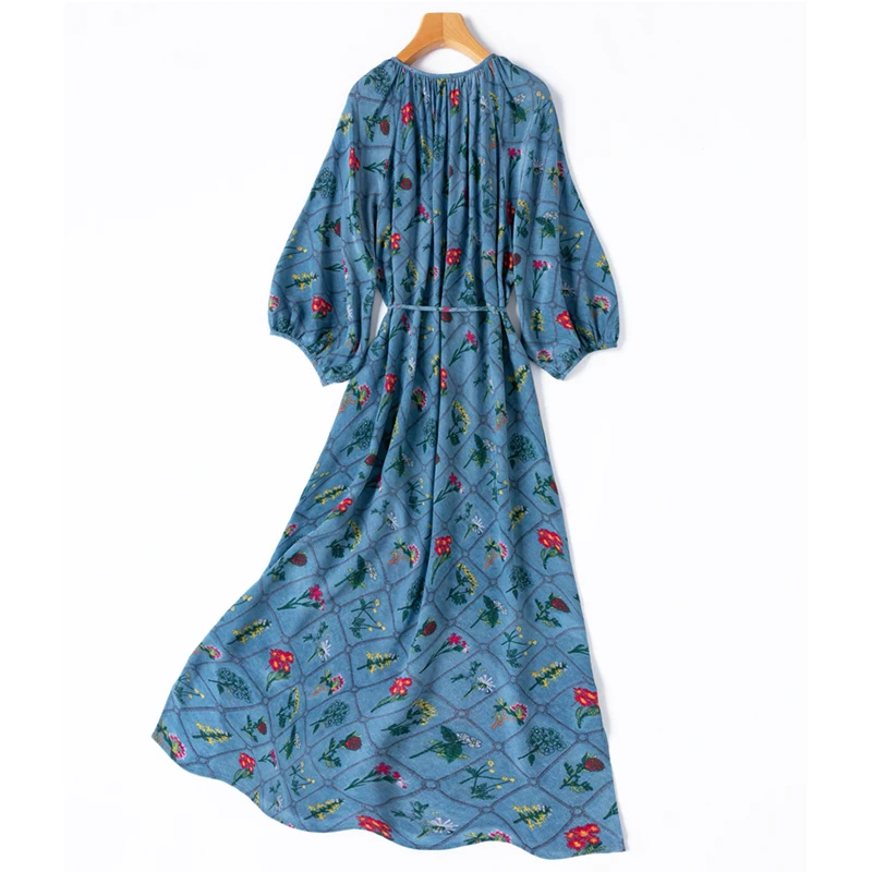 เดรสผ้าไหมมัลเบอร์รี่แท้ 100% สำหรับผู้หญิง สไตล์โบฮีเมียน ลายดอกไม้ พร้อมเข็มขัดรัดเอว คอทรงกลม แขนพอง ทรงยาว รุ่น M1410 สำหรับฤดูร้อน