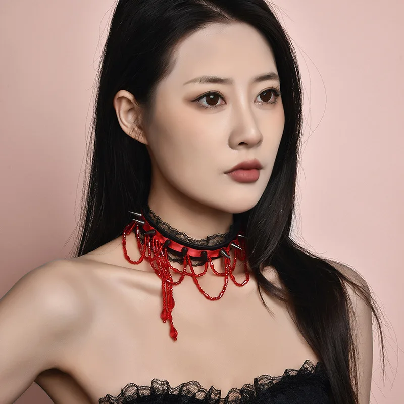 Collana con decorazione per collo da ballo con nappe in pelle nera, accessori per il collo, catena per clavicola da donna, cintura interessante