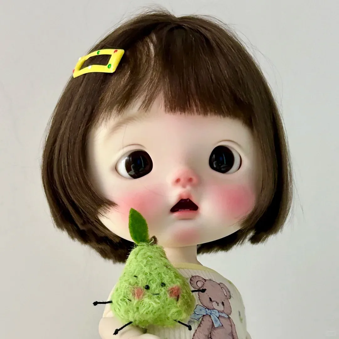 Nowa lalka BJD 1/6 datou rourou Qbaby z dużą głową, żywiczna lalka modowa dla dziewczynki, uśmiechnięta, z makijażem.