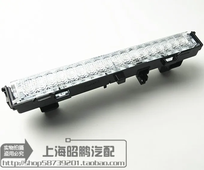 

For VOLKSWAGEN SANTANA PASSAT LAVIDA High mounted brake light Rear brake light