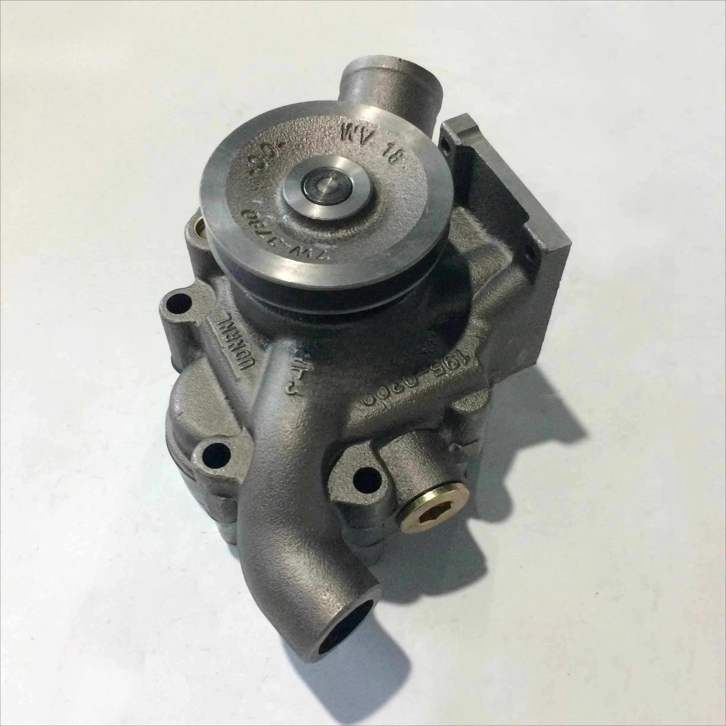7C4508 Cooling Water Pump, Engine Heat Dissipation Repair Spare Part for E3114 E3116 Machinery Overhaul