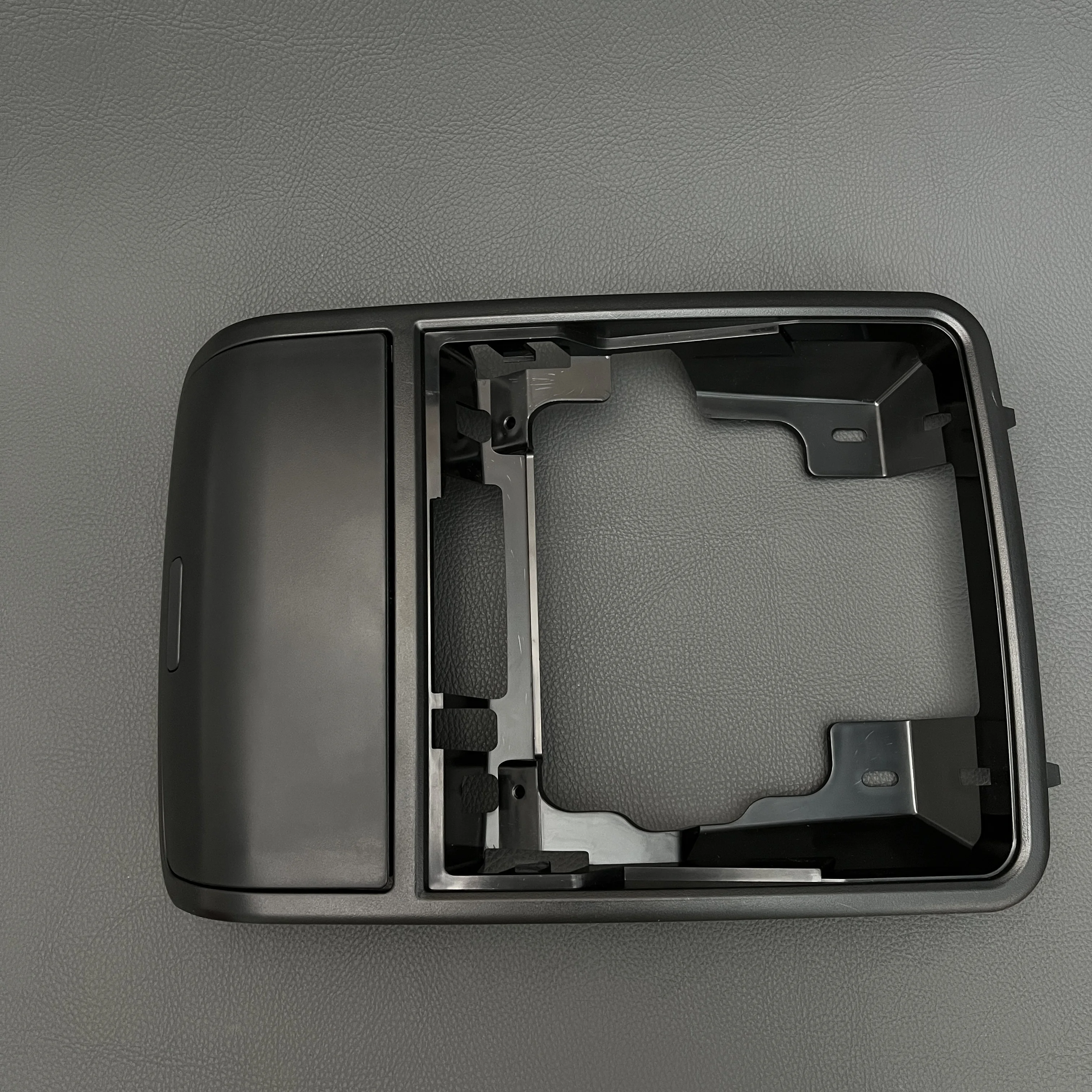 1K0868837 Czarne etui na okulary przeciwsłoneczne do VW Golf 6 MK6 Tiguan 1K0 868 837 — zdjęcie 2