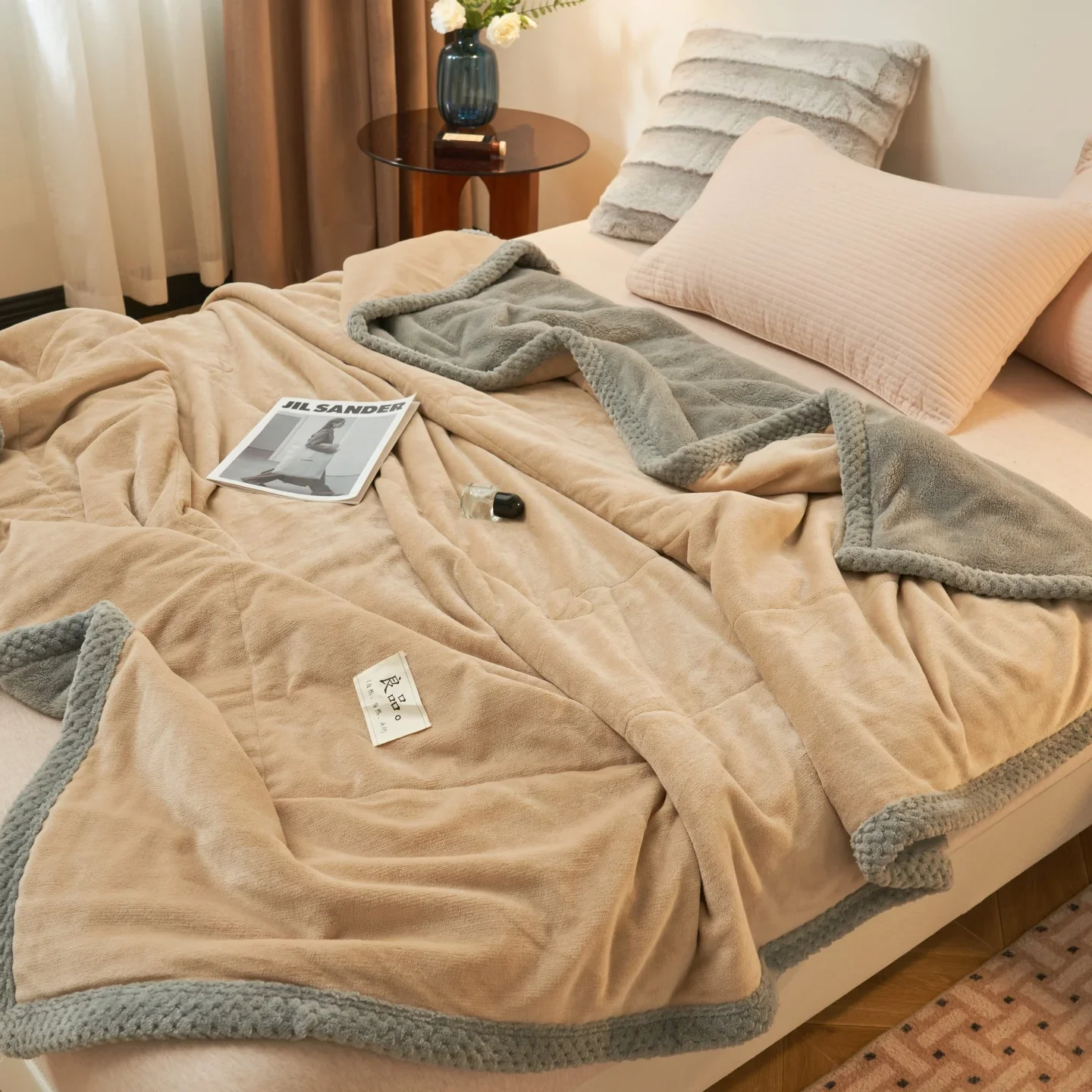 Thickened 3-layer Plush Warm Winter Blanket Luxury Soft Milk Velvet Queen Bed Blanket Cozy Heavy Sherpa Fleece Double Comforter
