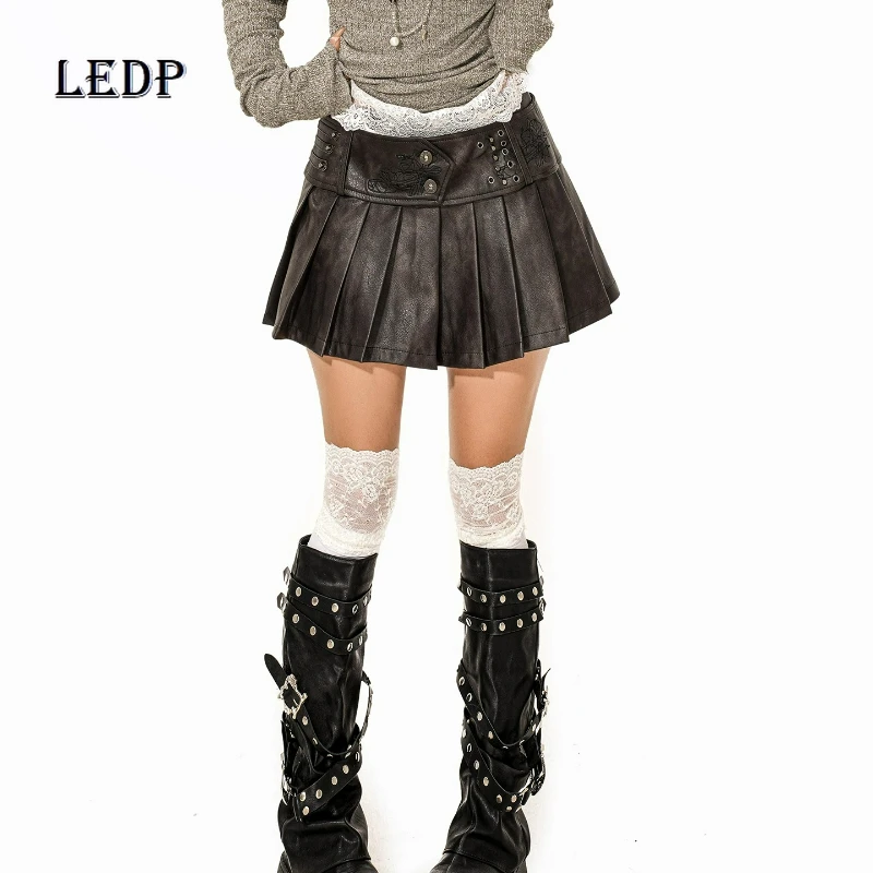

American Retro Design Black Leather Women's Pleated Skirt Autumn Winter New Locomotive Punk Y2k Hot Girl Low Waist Skirts Ladies