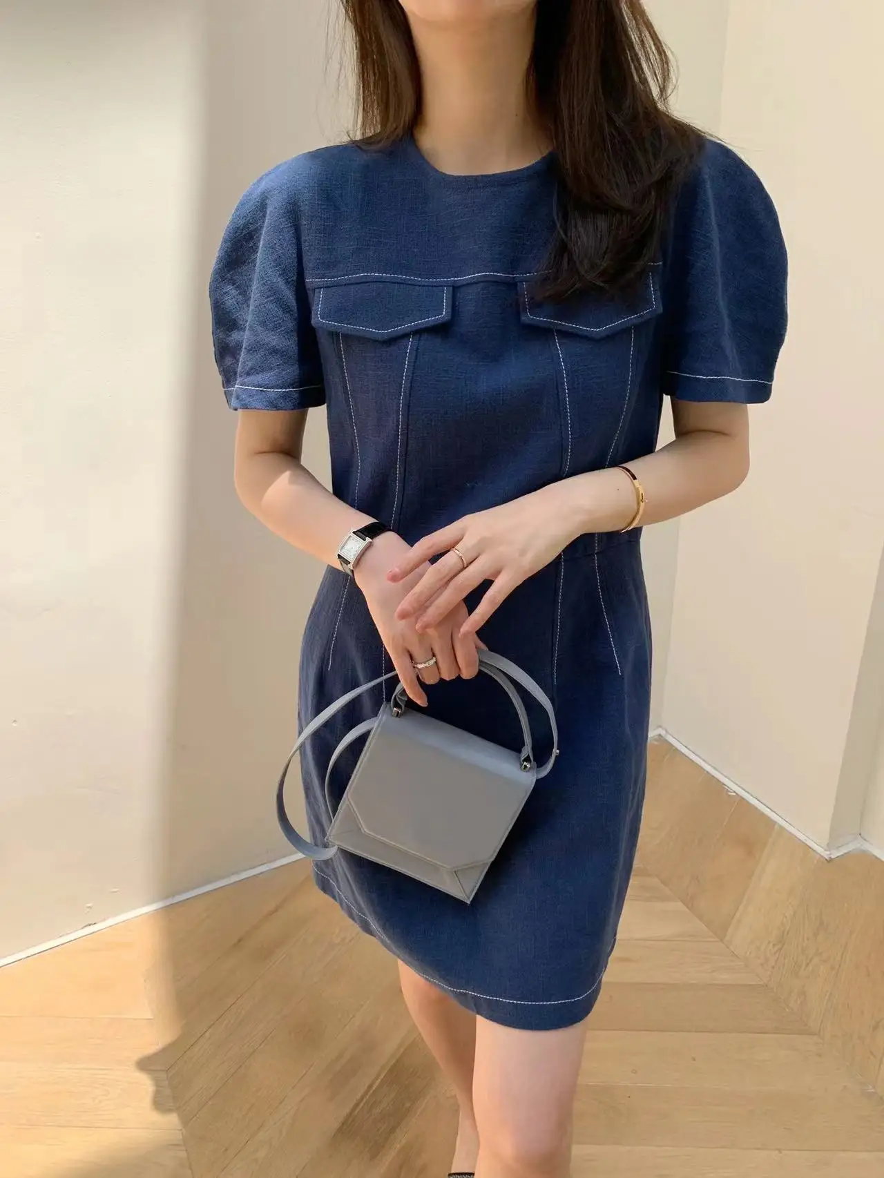 

Новинка от SPRING: Женское длинное платье из синего хлопка и льна с пышными рукавами и дизайнерской строчкой, коллекция для офиса и лета