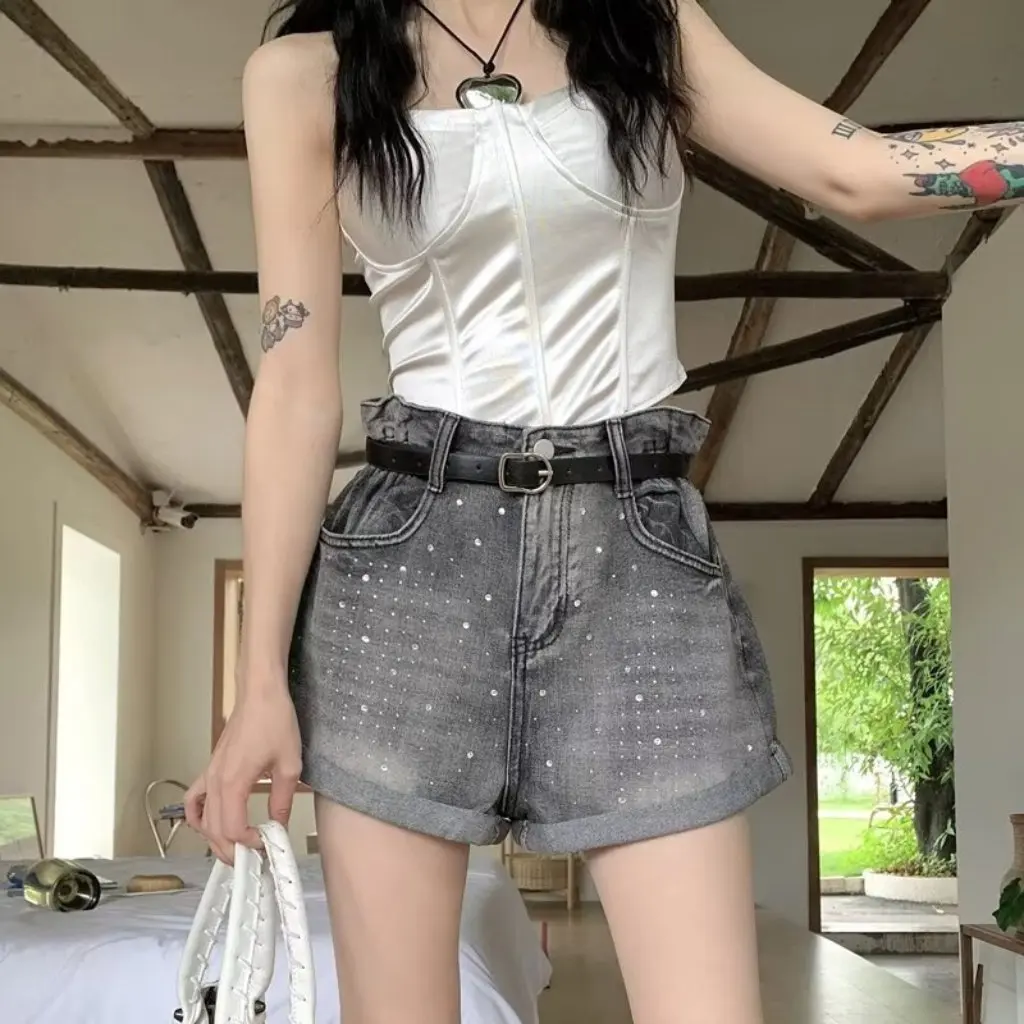 Hoge taille afslankende A-vormige wijde pijpen broek voor mollige meisjes Rechte pijpen Ontwerp Zomer Hot Drill Shorts Wit gevoel