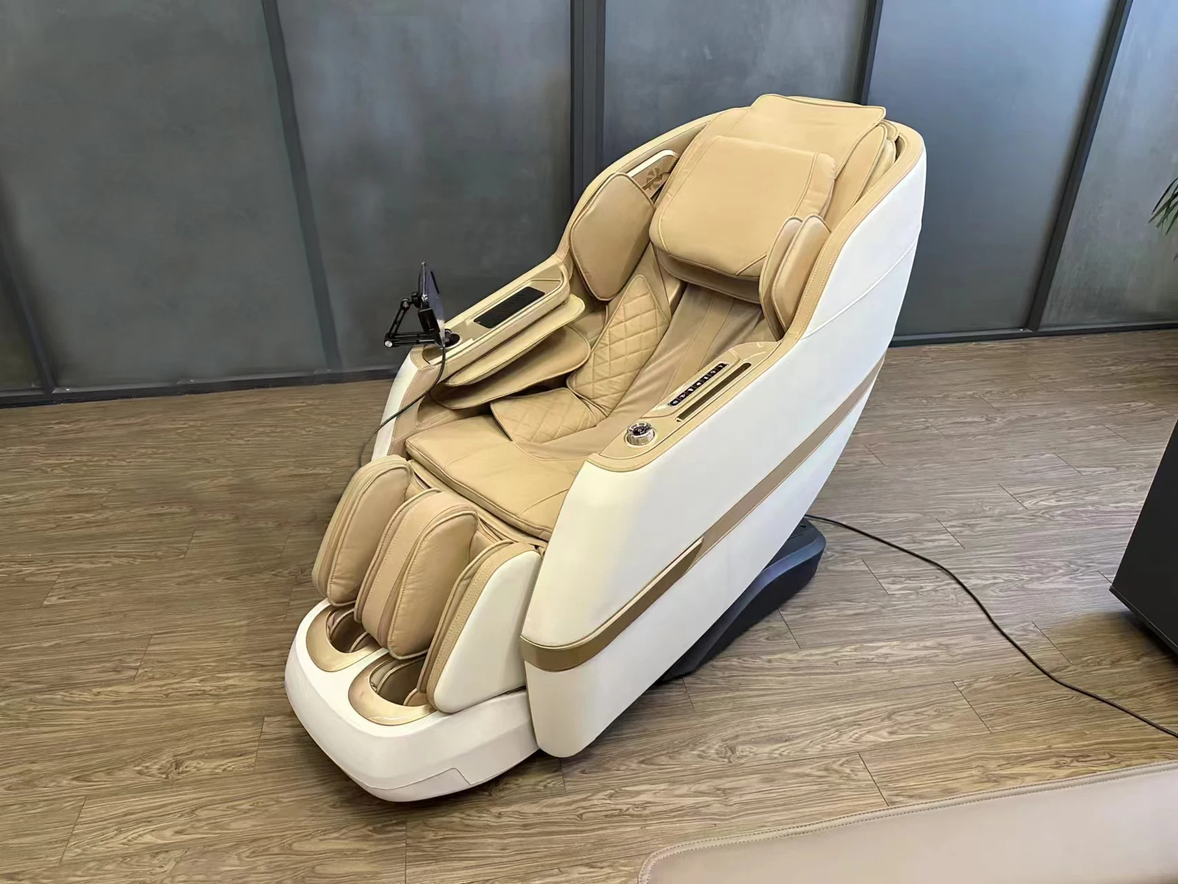 

4D + 3D Массажное кресло для всего тела 2025 двухъядерного SL-Track с нулевой гравитацией Smart Recliner Массажный диван-кресла с подогревом, Ai Voice