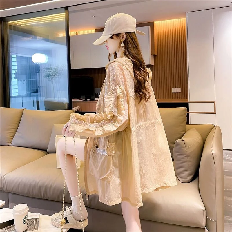 Women Lace Long Hooded Sunscreen Clothes In The Summer Of 2024 New Super Fairy Sequins Waist Aging Thin Breathable Coat Tide