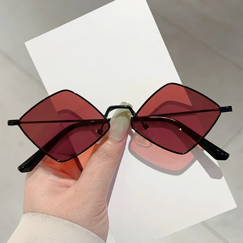 vintage polygon small square sunglasses for women new fashion alloy gradient sun glasses lady Y2K sexy shades uv400 driving men