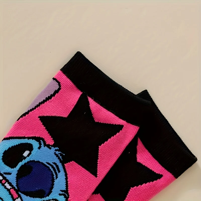 5/10 Kaus Kaki Lurus Sejuk Lembut dan Kasual Serbaguna Jahitan Kartun Anime Lucu Disney Fashion Netral Empat Musim Ganda 5/10