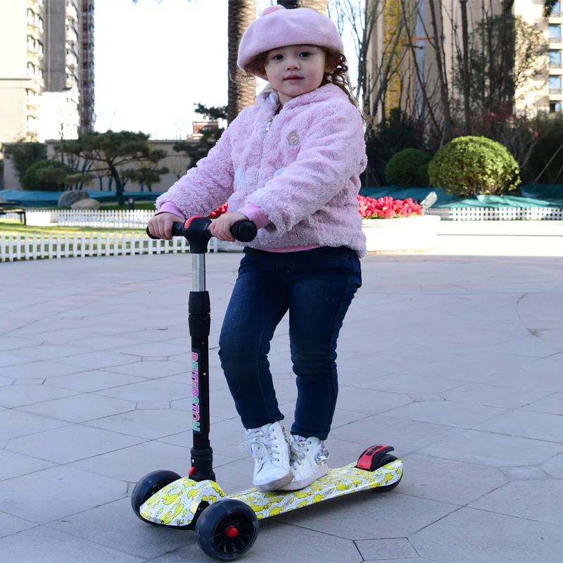 LazyChild Children's Scooter Graffiti Pedal Widening Hummer Wheel Four-Wheel Flash Car Foldable Height-Adjustable Scooter