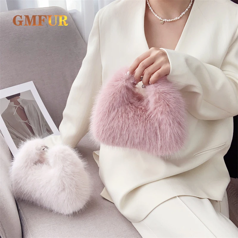 

Women's Plush Shoulder Bag Cute Fluffy Handbag Artificial Fur Plush Handheld Dinner Bag Temperament Luxury Underarm Bag