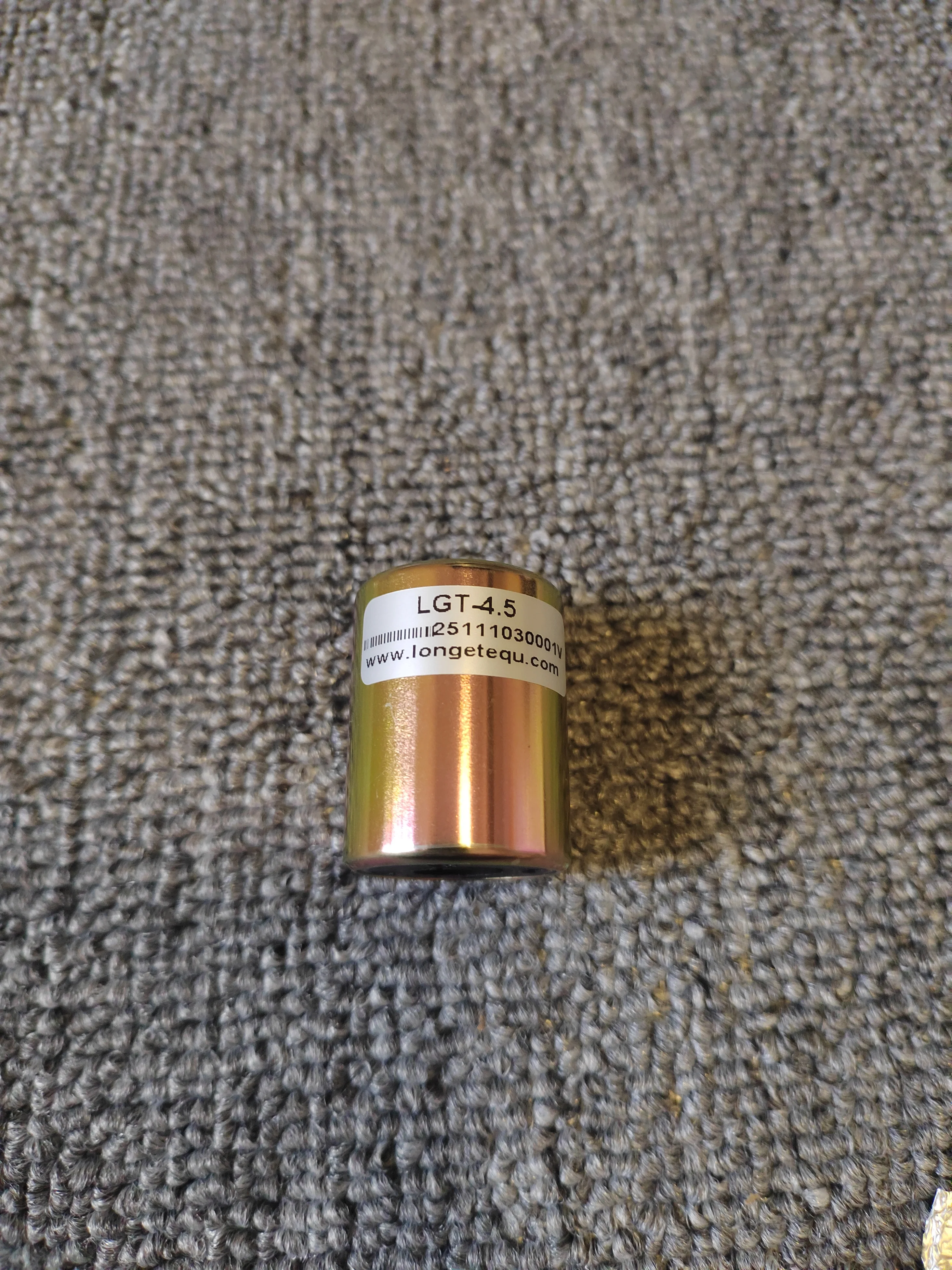 

Подходит для вертикального сейсмометра LGT-4,5 Гц.