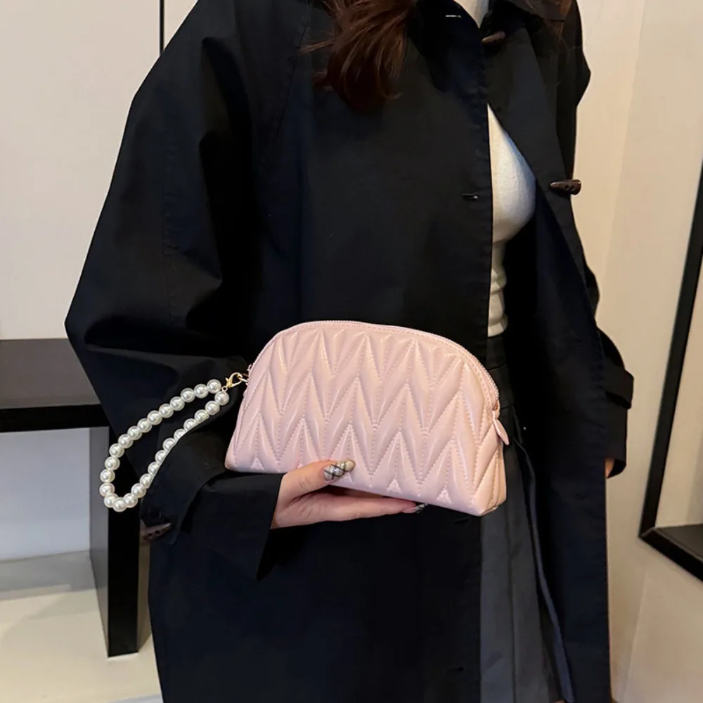 

Multifunctional Pearl Chain Makeup Bag Large Capacity PU Leather Travel Toiletry Bag Korean Style Lightweight