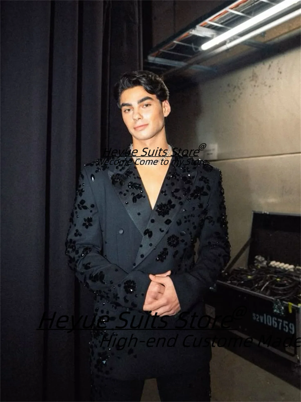 

High-end Black Diamond Men Suits Customized Slim Fit Peak lapel groom Wedding Tuxedos 2Pcs Sets Male Prom Blazers Costume Homme