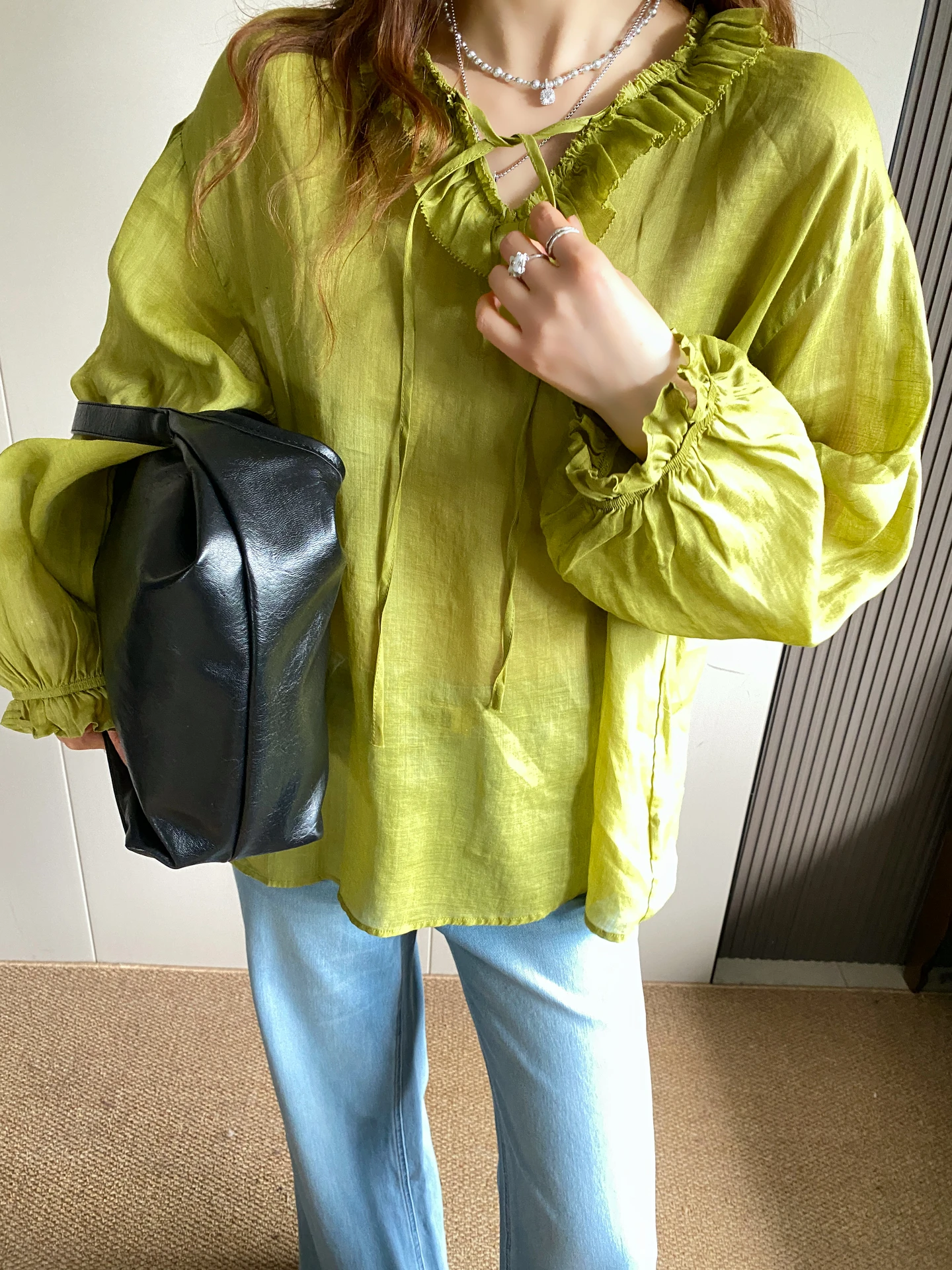 

Loose Women's Long Sve V-Ne irt Linen Material Spring Summer New Design Sensation Transparent Casual Top Gathered Hem