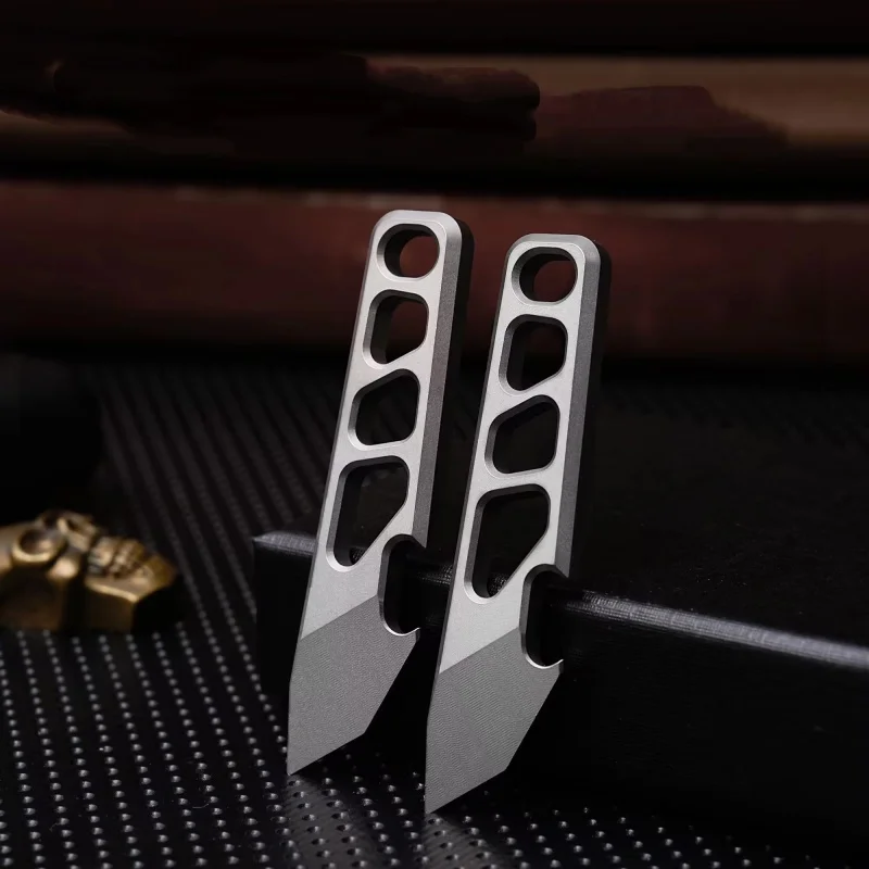 Image of Titan-Legierung Mini-Hebelwerkzeug Flaschenöffner Schlüsselanhänger Multifunktionales Express-Lieferungs-EDC-Kleinwerkzeug