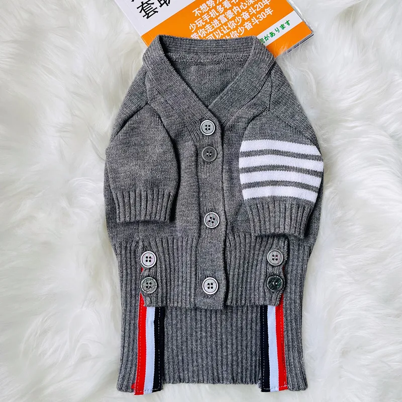 Suéter para cães de estimação, gato de pelúcia, outono e inverno, marca, cardigã de duas pernas, roupas de malha, pano para cães, produtos para animais de estimação, xiaoxiangfeng