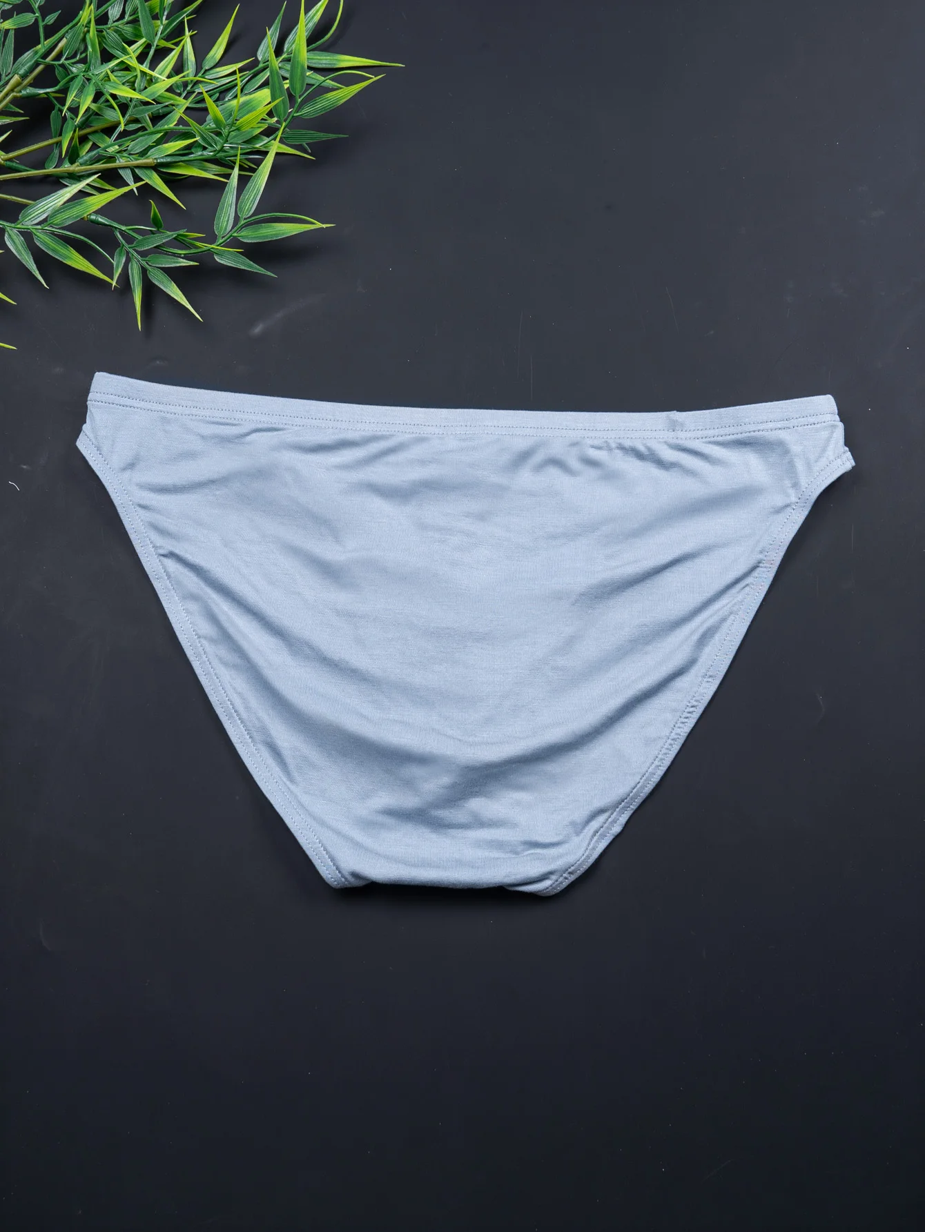 [Men's Briefs] 3-Pack Bamboo Fiber Random Men's Briefs, Simple and Stylish, Suitable for Outdoor Casual Wear, Breathable and Comfortable, Wearable in All Seasons, Soft and Stretchy Men's Underwear
