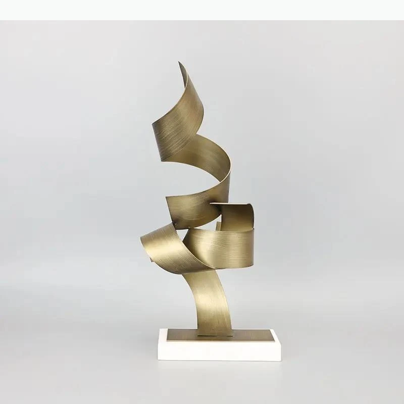 Streamer Marble Base Metal Statue Modern Design Living Room Furnishings Sculpture Desk Decoration Ornaments