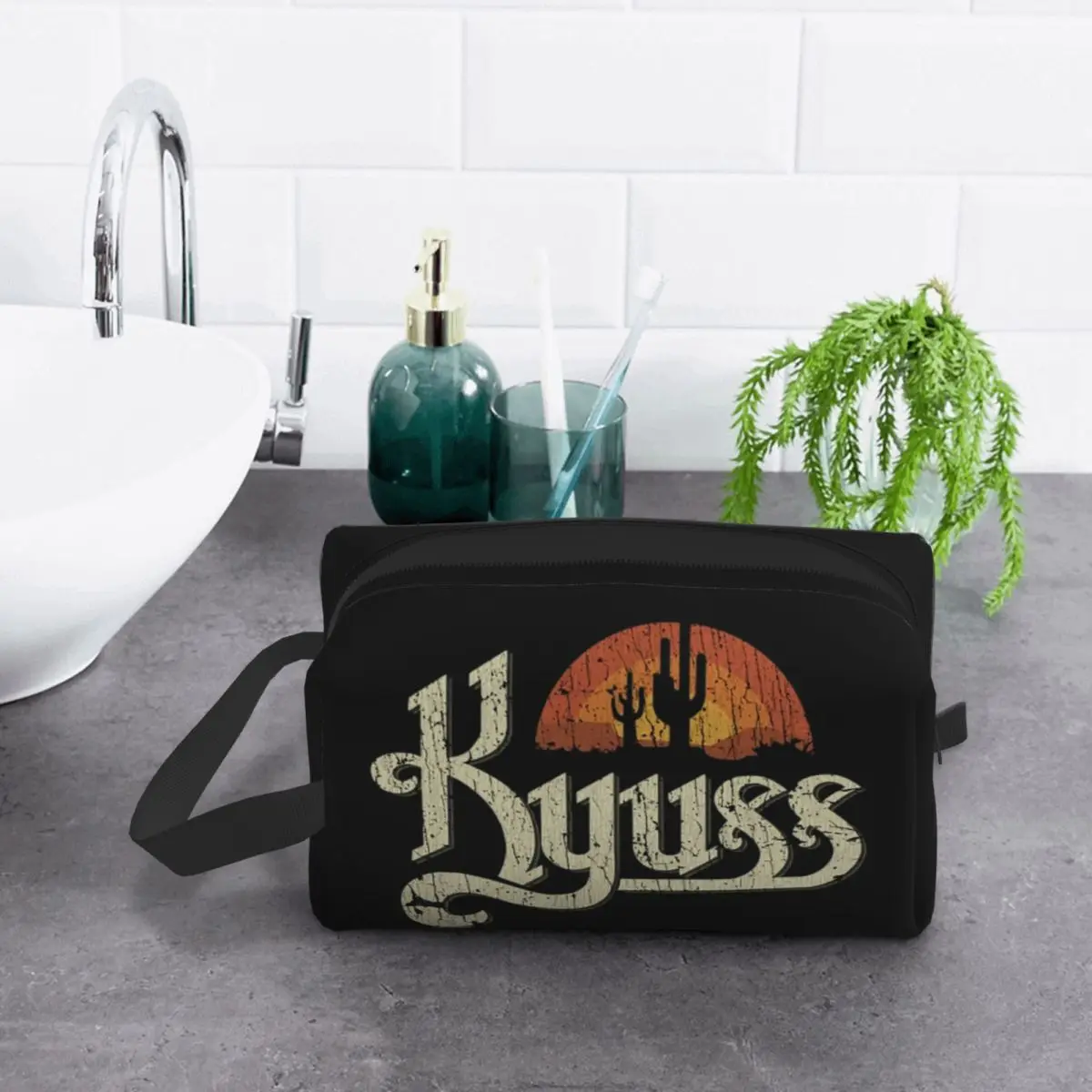 

Kyuss Sunset 1987 Makeup Bag Cosmetic Organizer Storage Dopp Kit Toiletry Cosmetic Bag for Women Beauty Travel Pencil Case