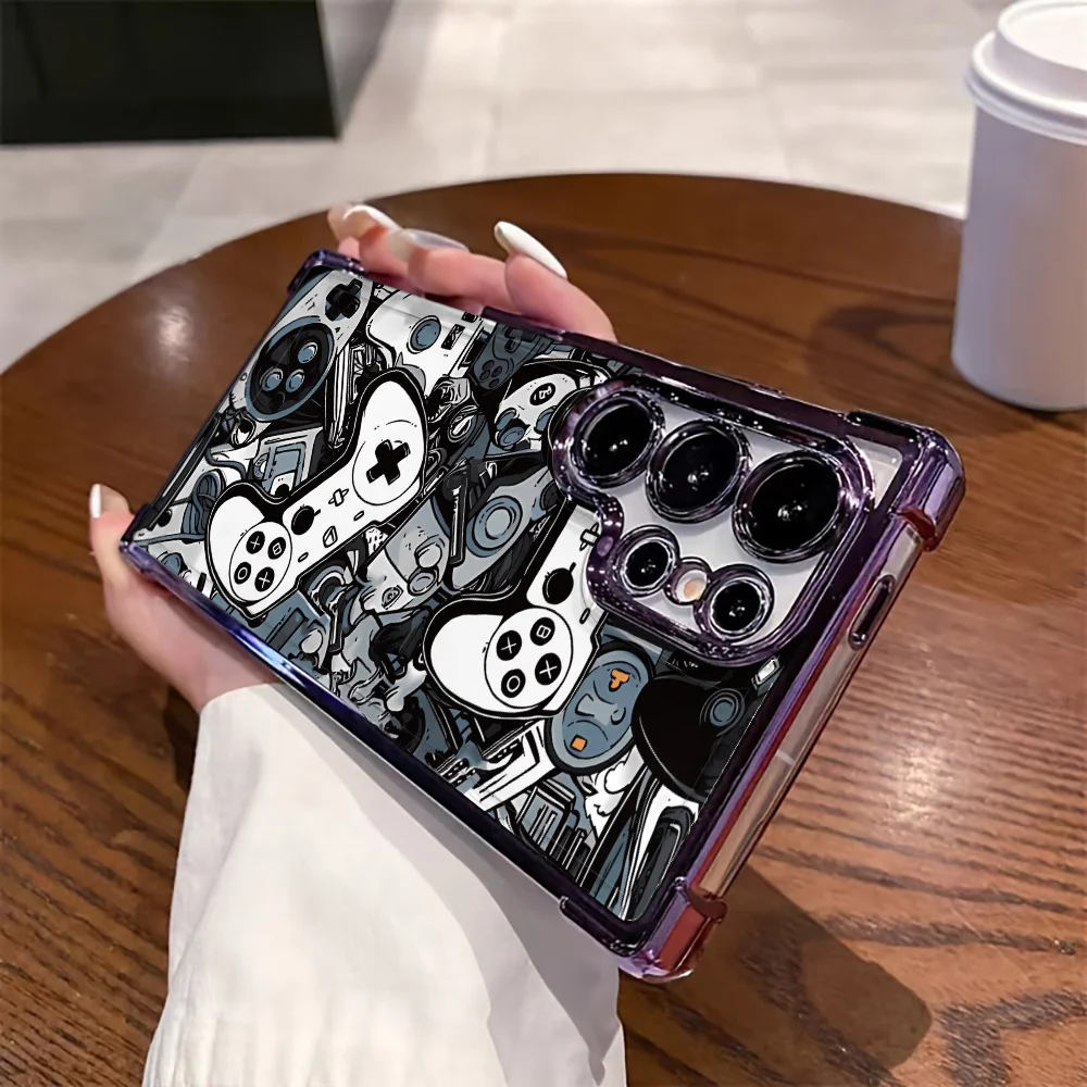 تصميم وحدة تحكم باللونين الأبيض والأسود متوافق مع iPhone 17 16 15 14 13 12 11 Pro Max Plus يتميز بتصميم أنيق ومبتكر