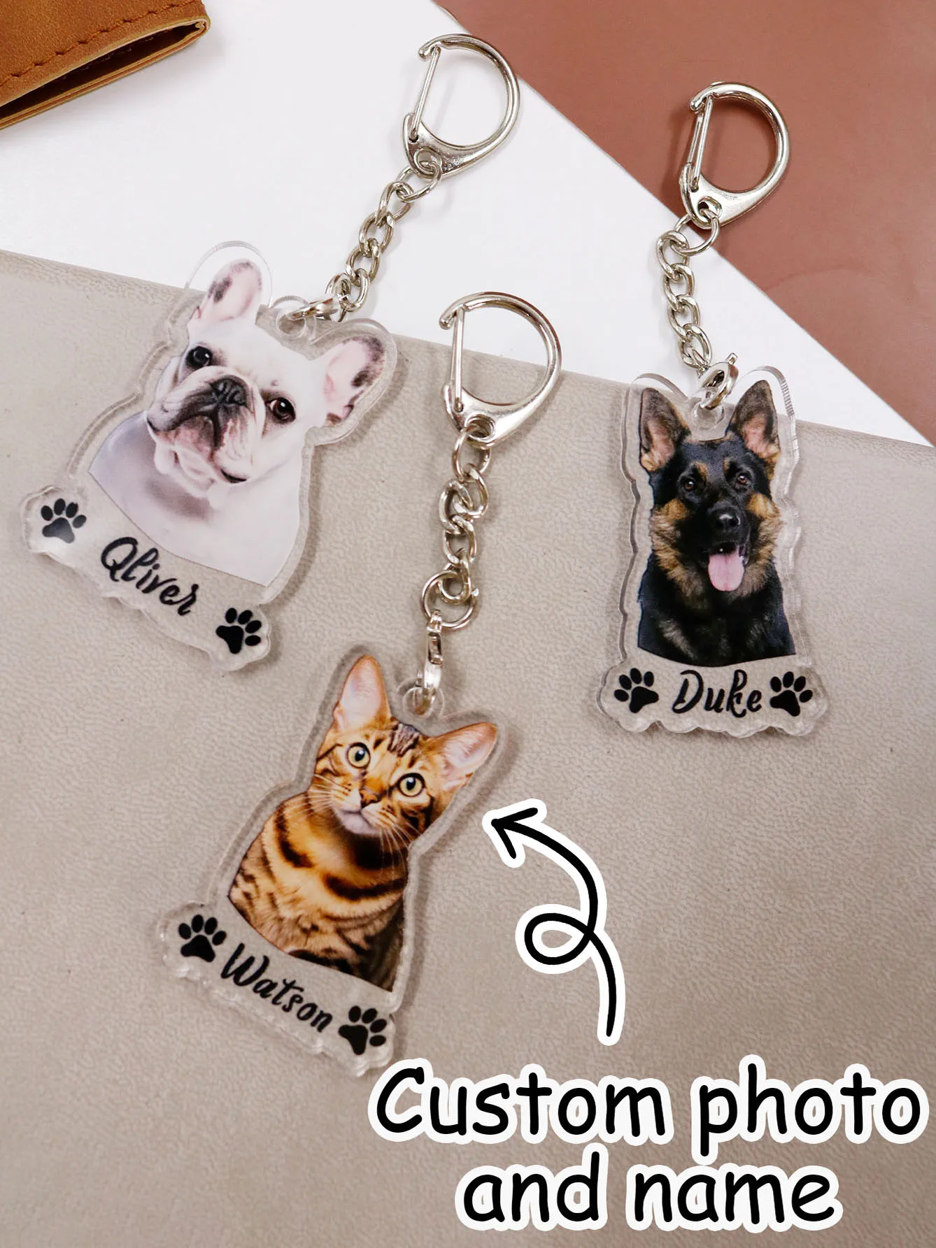 Personalisierter Schlüsselanhänger mit Haustierfoto und Namen, Individueller Bildschlüsselanhänger, Maßgefertigter Acryl-Schlüsselanhänger, Anpassbare Namens-Taschenanhänger