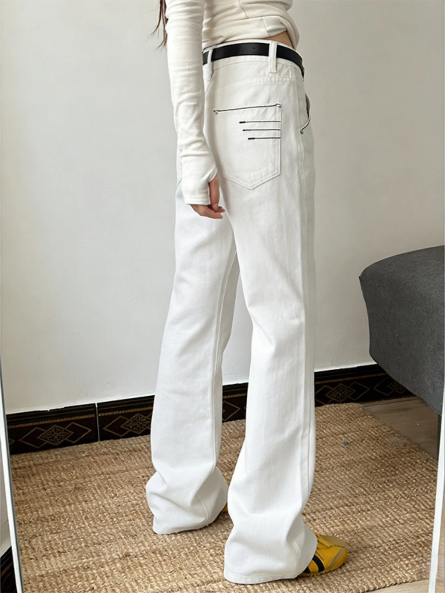 

Slim Fit Straight Leg Micro Flared Denim Jeans Men's Women's American High Street CleanFit Knife Embroidery Jeans