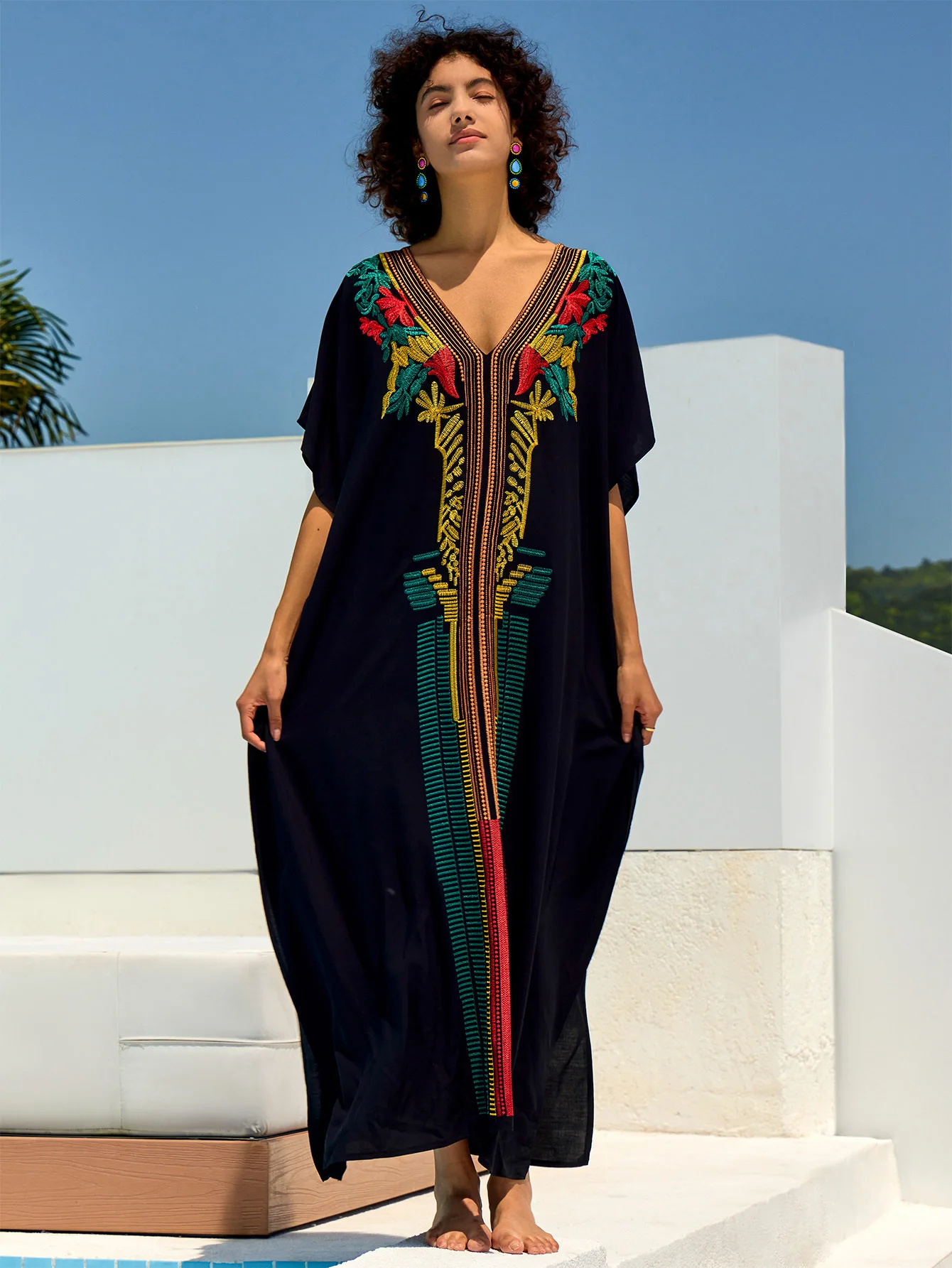 Abiti da spiaggia copricostume da ricamo per costumi da bagno donna caftani neri Holiday Maxi Robe costumi da bagno Dropshipping