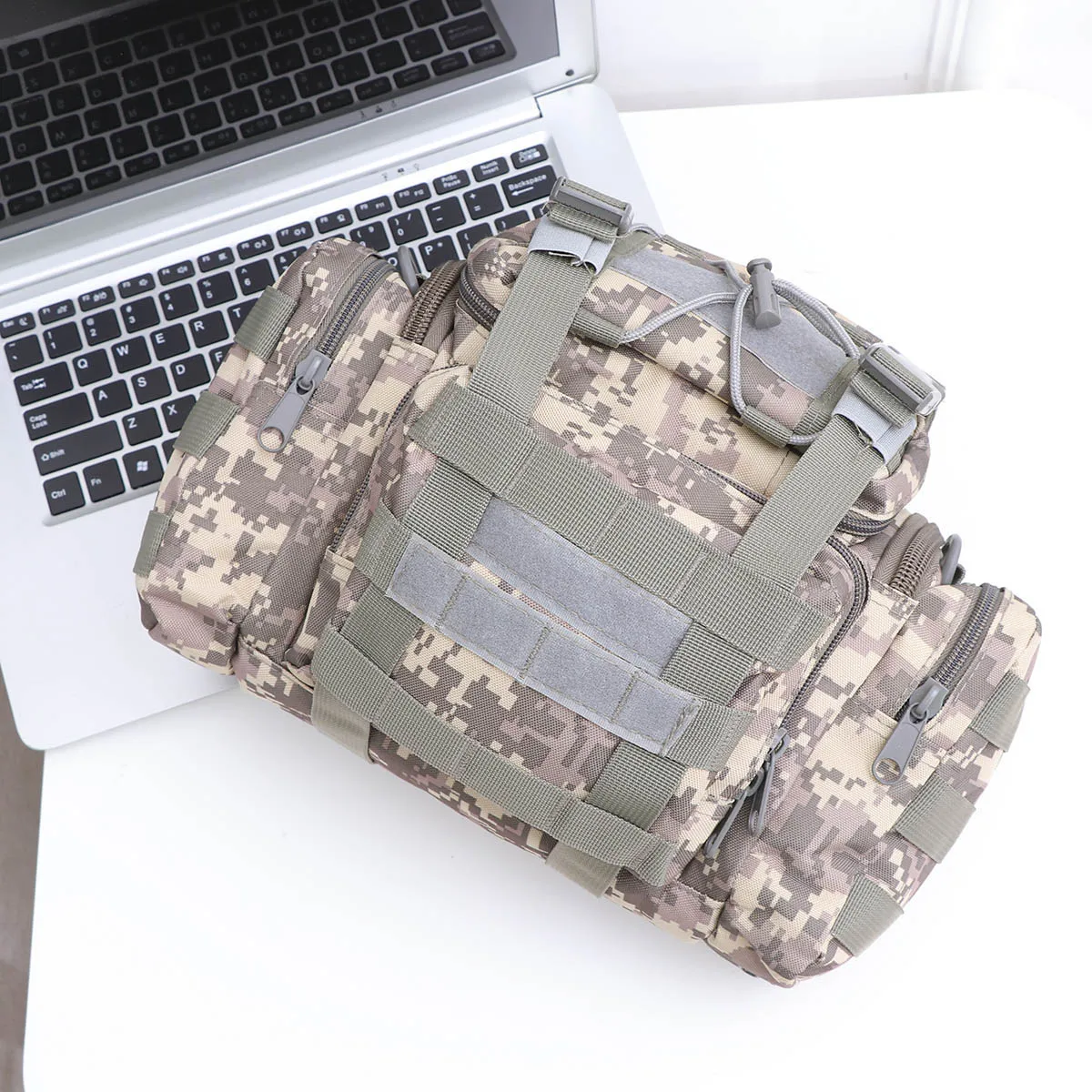 

1Pcs Large Fishing Bag with Reinforced Stitching Spacious Compartment Adjustable Padded Shoulder Strap for Fishing Tackle Gear