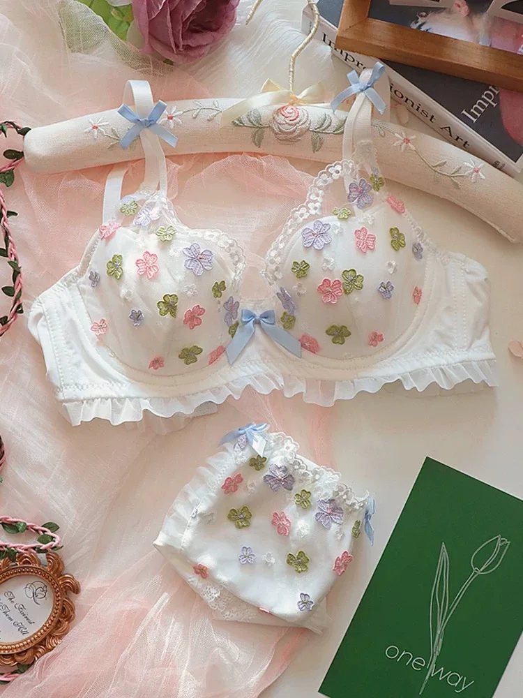 Japanese lolita bra setexquisite three-dimensional embroidery thin  girl butterfly gathered sexy underwear bra set large size