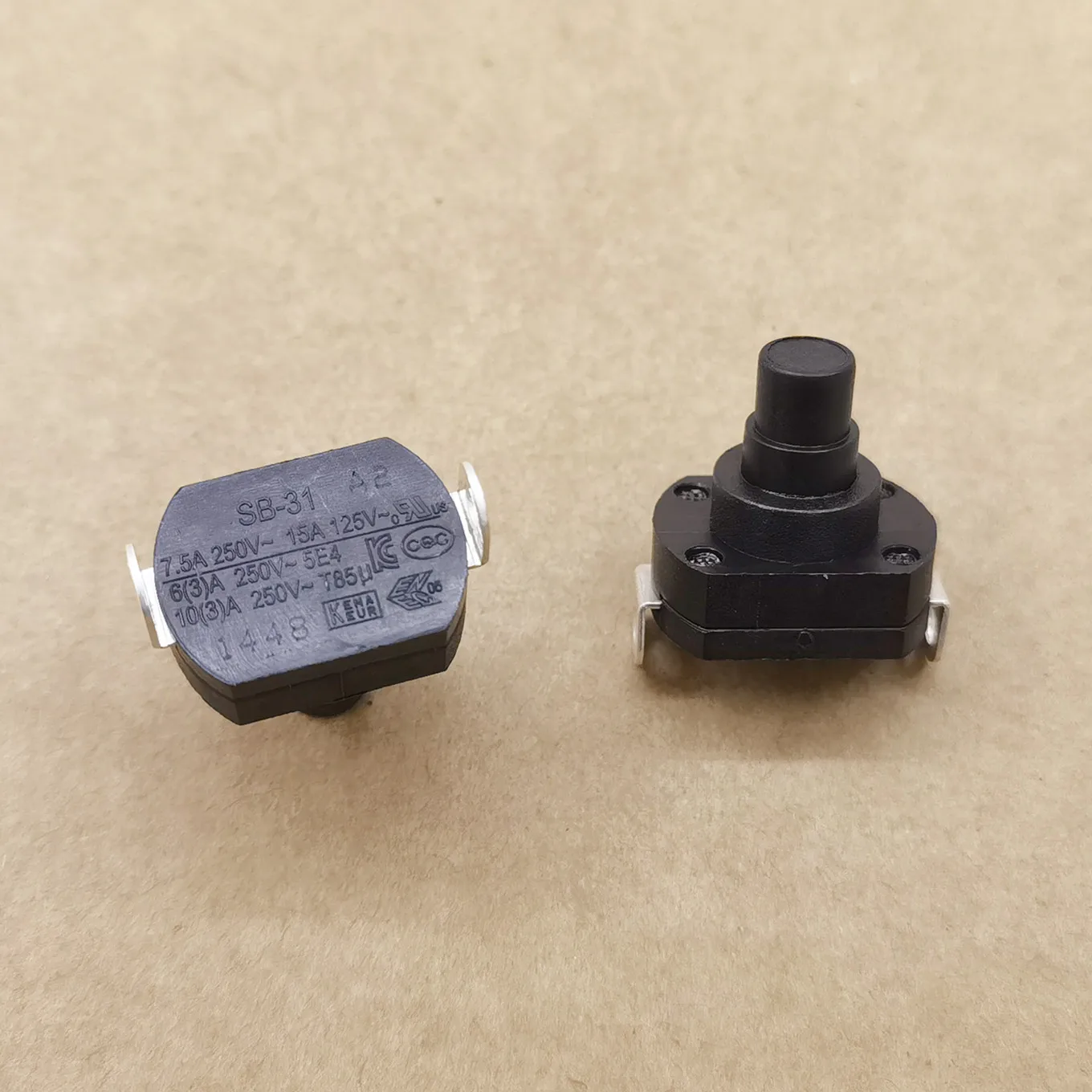 Original New 100% SB-31 High Current 10A250V Small Self-Locking Key Switch With Lock Button Light Touch Power Switch 2pin