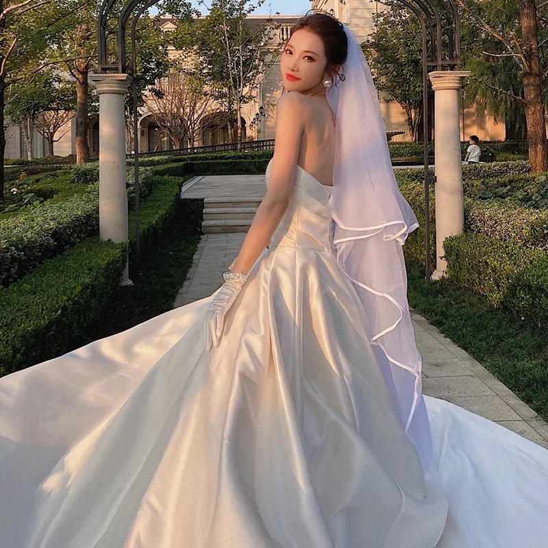 Simple Elegant Long Wedding Dress Sleeveless Lace Up Back A-Line Bridal Gowns Brides Ruffled Strapless Dress Customized SWD198