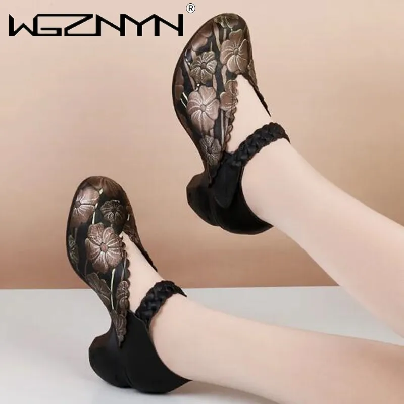 Hot Promotion 2022 New Spring Autumn Printing Red Wedding Shoes Black Banquet Shoes Fashion Elegance Women High Heel Retro Shoes