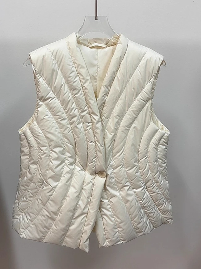 سترة نسائية جديدة لخريف وشتاء 2025 للتنقل بقصة ضيقة ورقبة على شكل حرف V #1