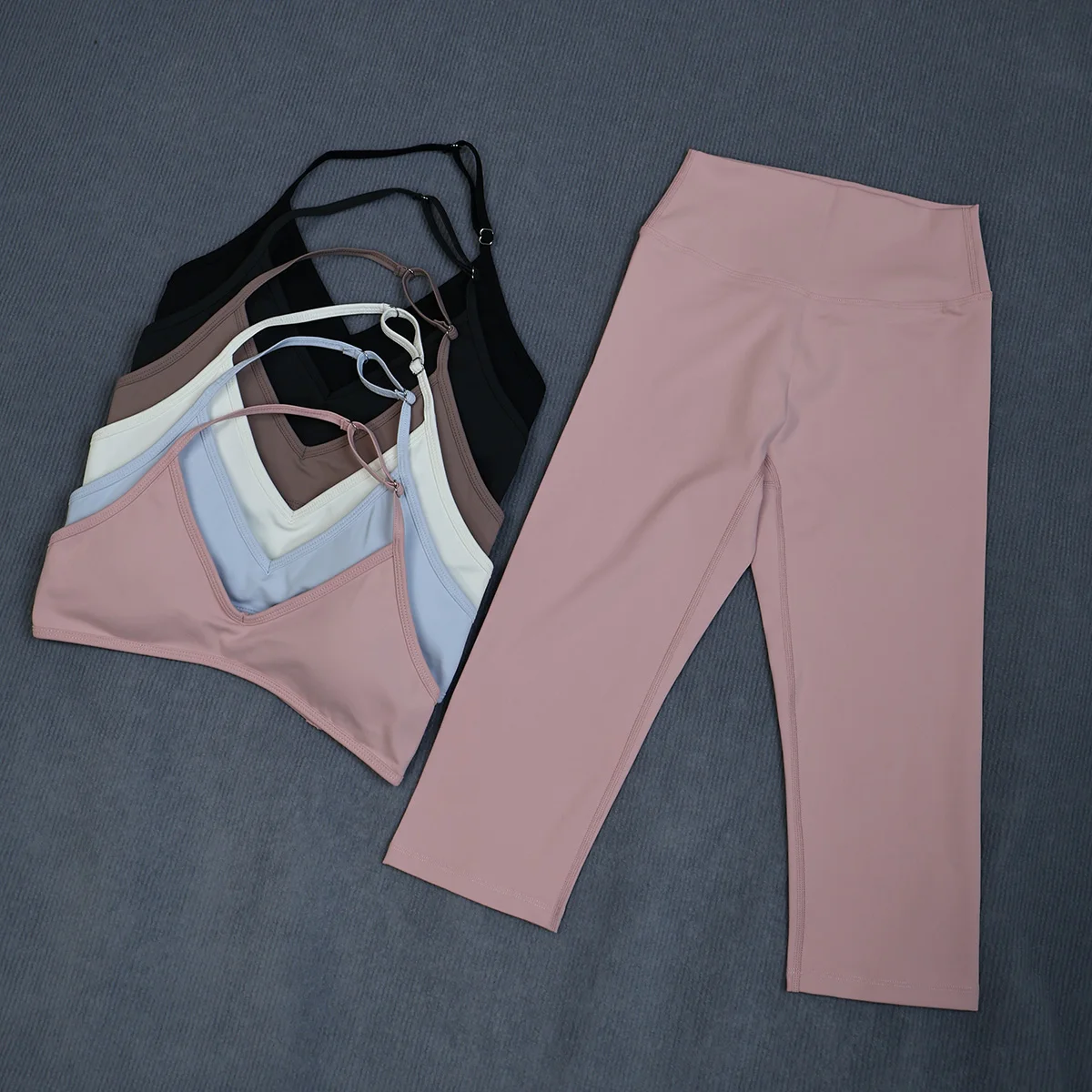 Ctenkevet Damen-Sommer-Sportset, 2-teilig, ärmellos, Sport-BH, Capri-Leggings, 3/4, zweiteiliger Fitness-Yoga-Laufanzug, Outdoor, weiblich – Detail 21
