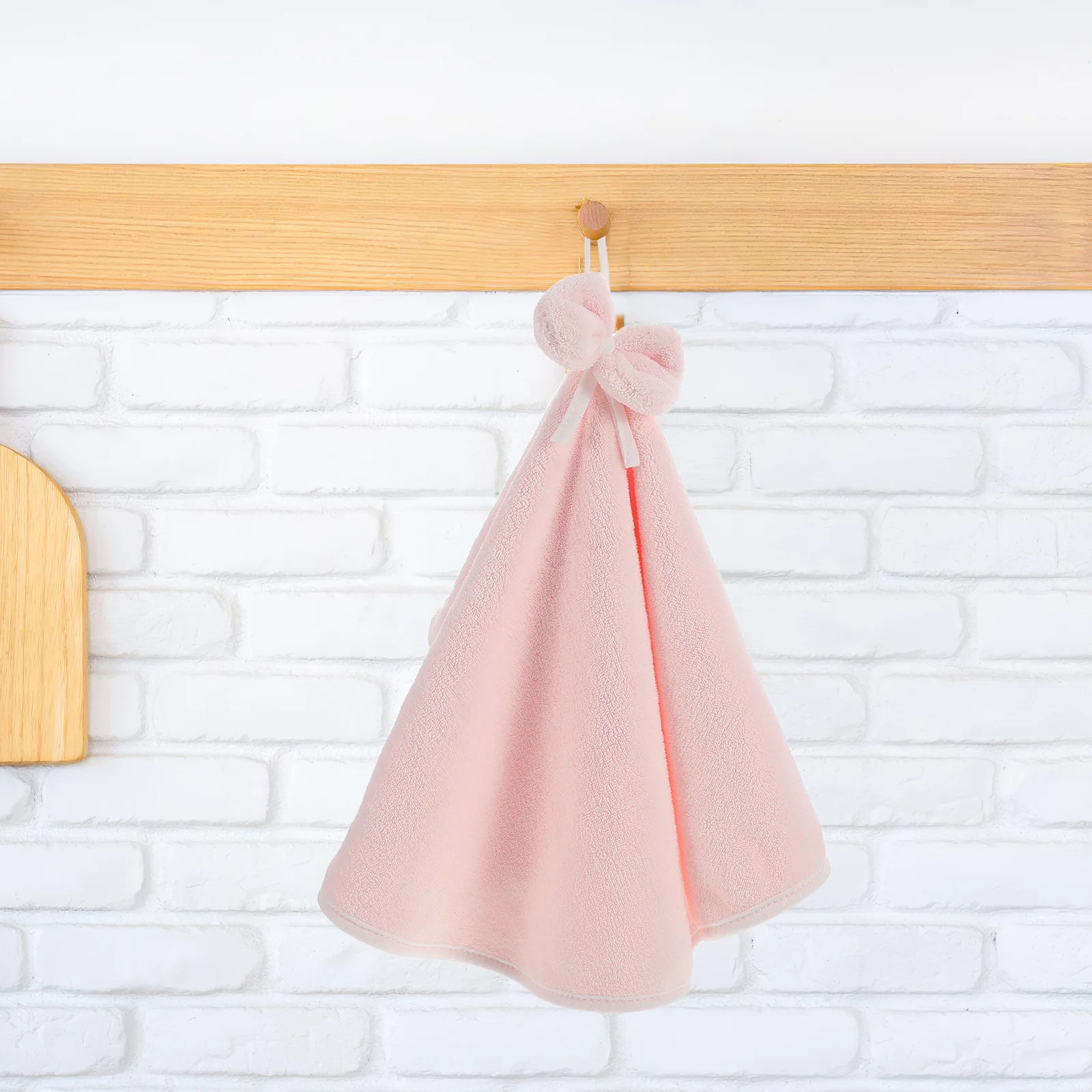 

Soft Absorbent Hanging Hand Towel Thick Coral Fleece Quick Drying Lintfree Kitchen Bathroom Cloth Cute Bowknot Design