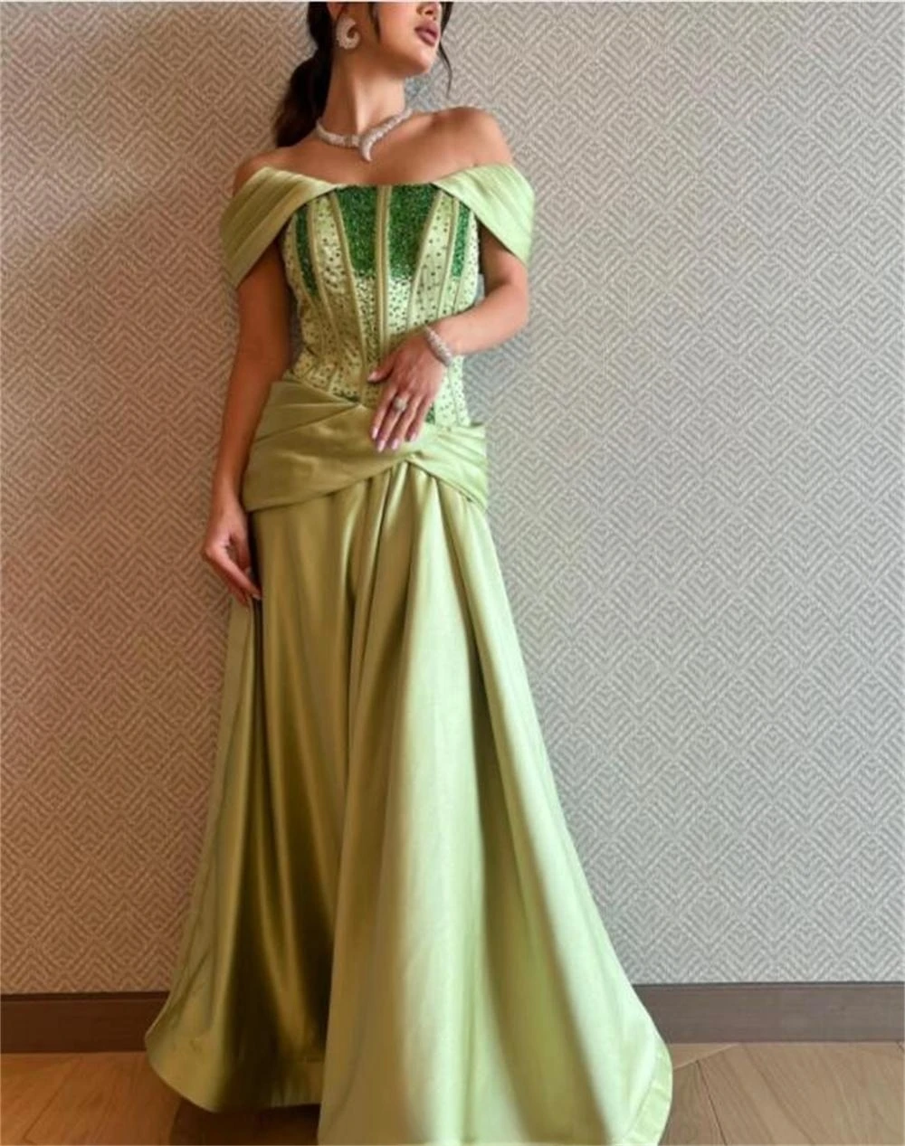 Customized Exquisit Off-the-shoulderSheath Celebrity Sequin FoldDraped S Occasion Evening Gown vestidos de ocasión formales