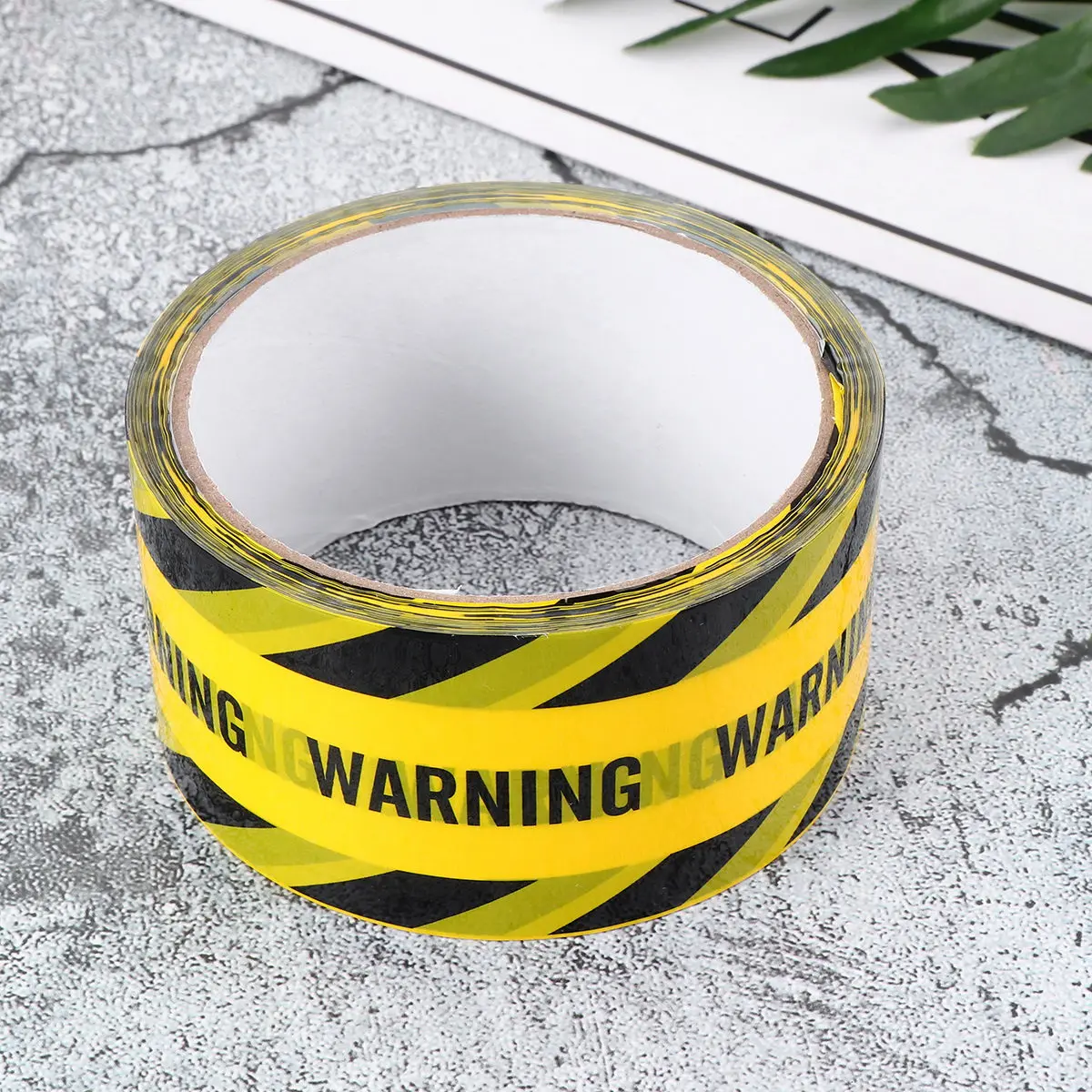 

Рулон ультралипкой всепогодной предупреждающей ленты (желто-черная) для строительных площадок, зон повышенной опасности, пола и стен