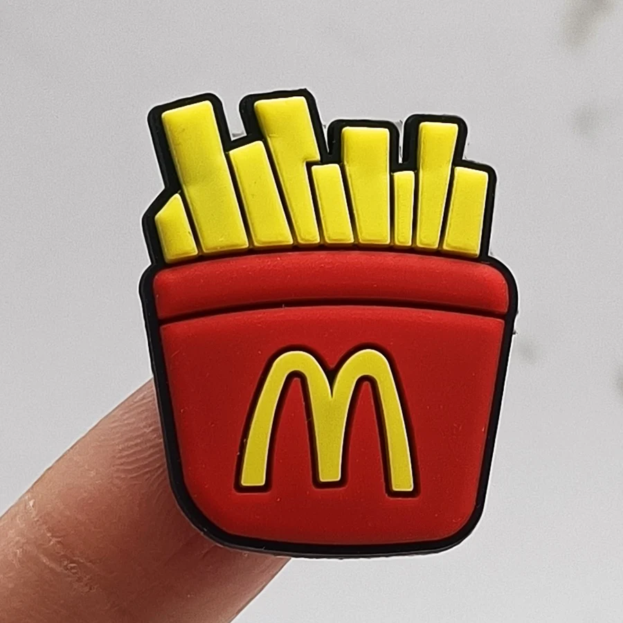 Cartoon Food PVC Schuh Charm Zubehör Schuhs chnalle Dekoration Pommes Frites Hamburg Milch Clogs oberen Pins Charms Kind Party Geschenk