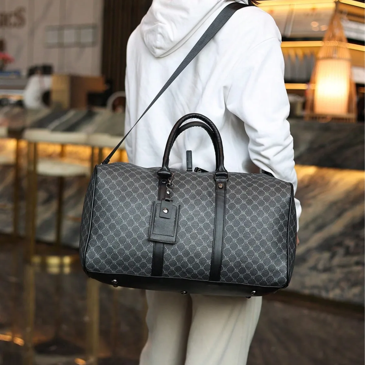 large-capacity-unisex-travel-bag-trendy-short-trip-crossbody-plaid-handbag-single-shoulder-bag-for-men-and-women