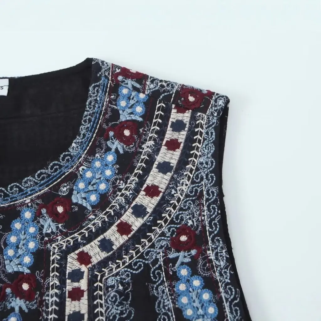 

Retro Heavy Industry Embroidery Ruffled Ethnic Style Vest European American Fashion Spring New Women's Top