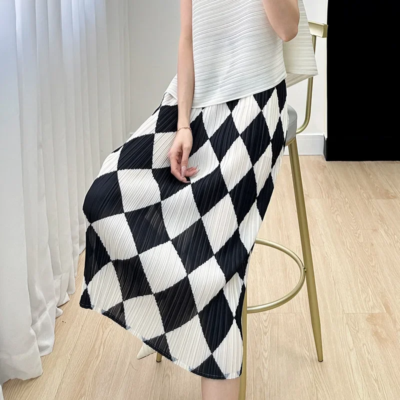 Miyake Style Comfortable Casual Temperament Elegant Slim Diamond Print Pleated Skirt Women's 2024 Summer New Style