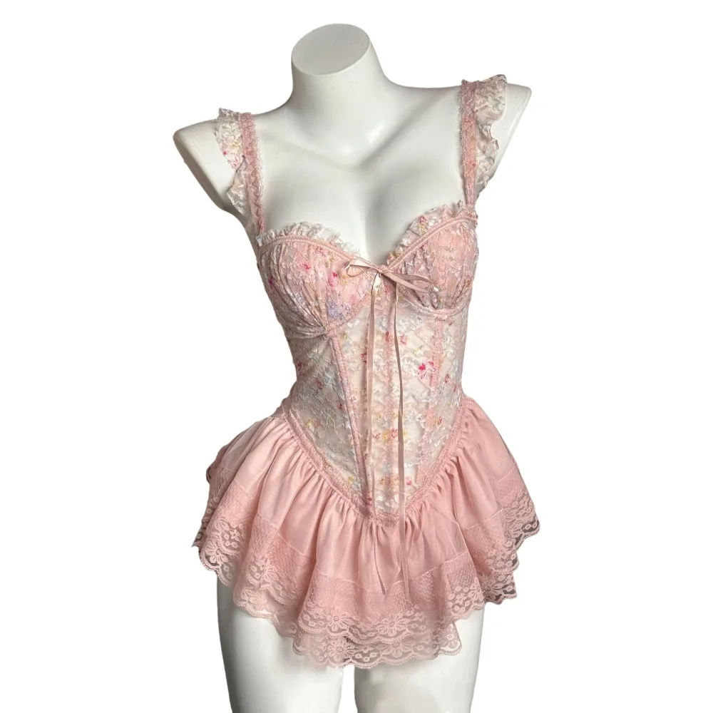 

Fashion Thin Sweet Lace Nightdress Lace-up Beauty-back Sleeveless Nightwear Homewear with Chest Pad Pajamas Women Female